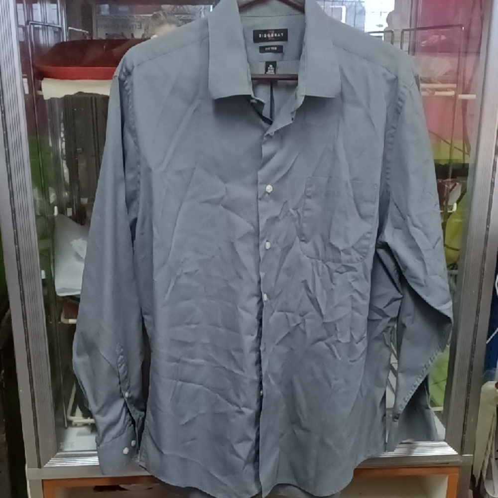 Stylish Men's Gray Dress Shirt